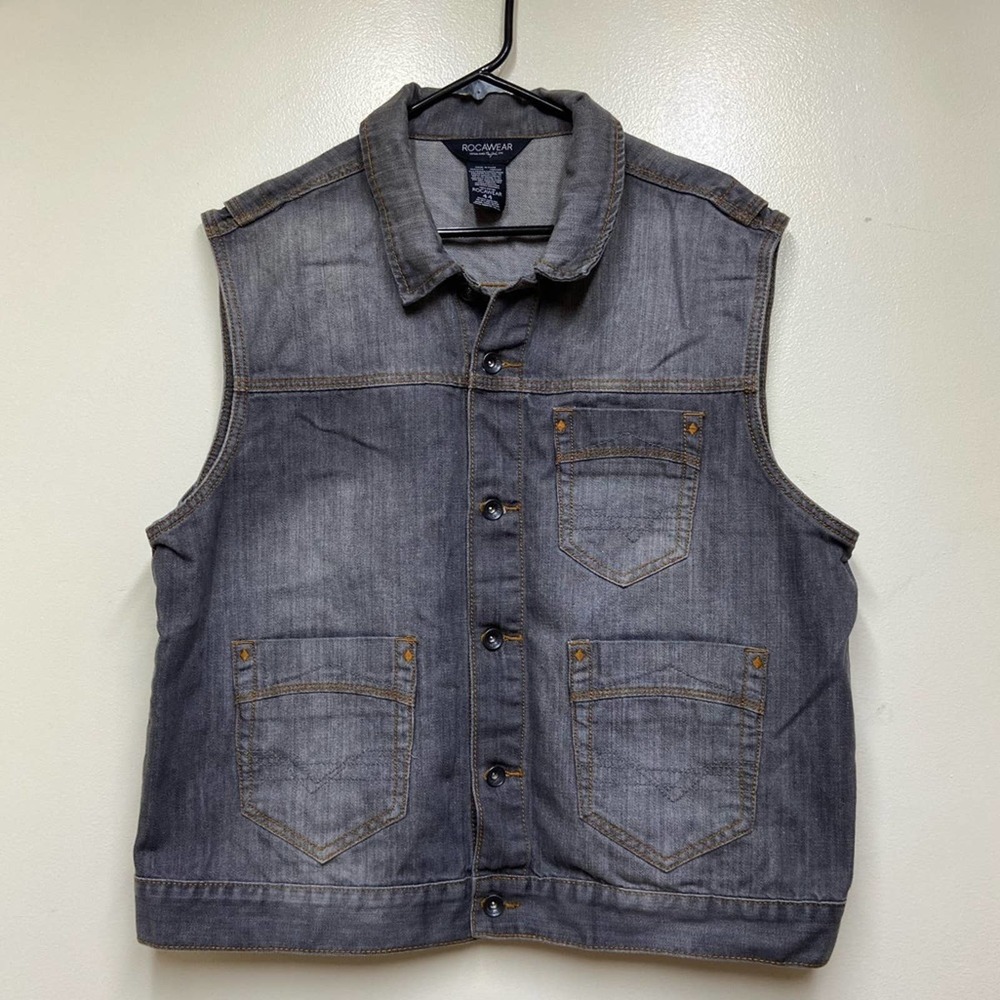 Rocawear Gray Charcoal Wash Denim Vest Mens Size 44 Chest Pockets Embroidered